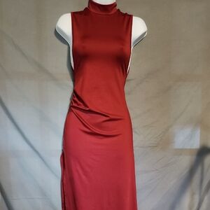 Muse Red Midi Dress with Elegant Design